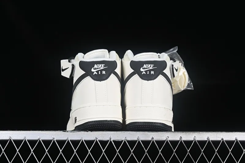 All categories Nk Air Force 1 Air Force series Nk Air Force 1 Mid Air Force mid-top Nk Air Force 1'07 Mid beige black hook Starry Air Force One mid-top casual sneakers SH0235-511